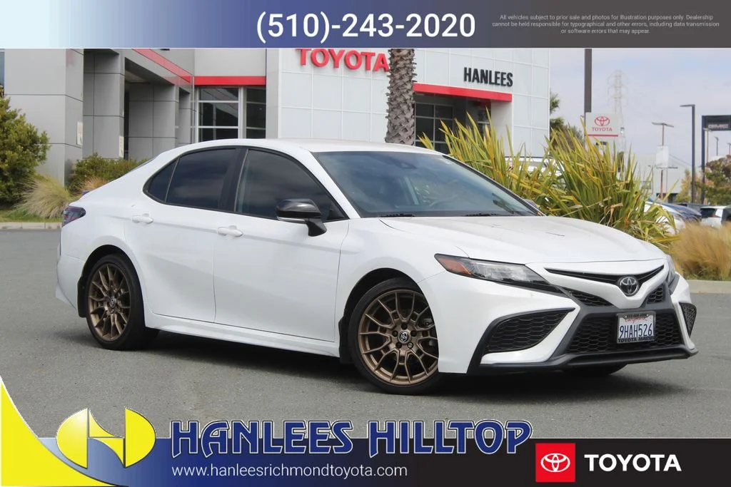 Used 2023 White Toyota SE Nightshade image 1