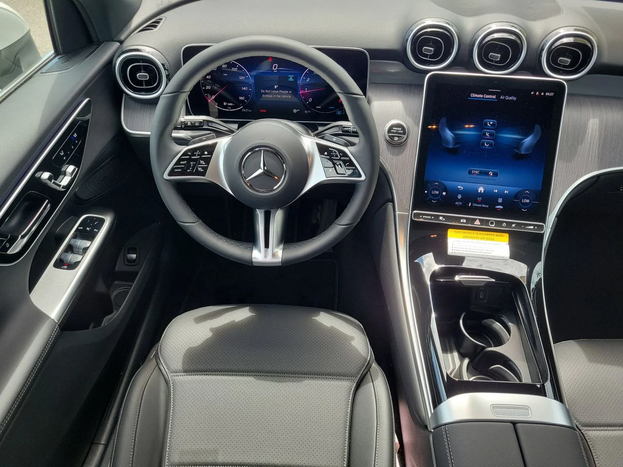 New 2026 Polar White Mercedes-Benz GLC 300 image 15
