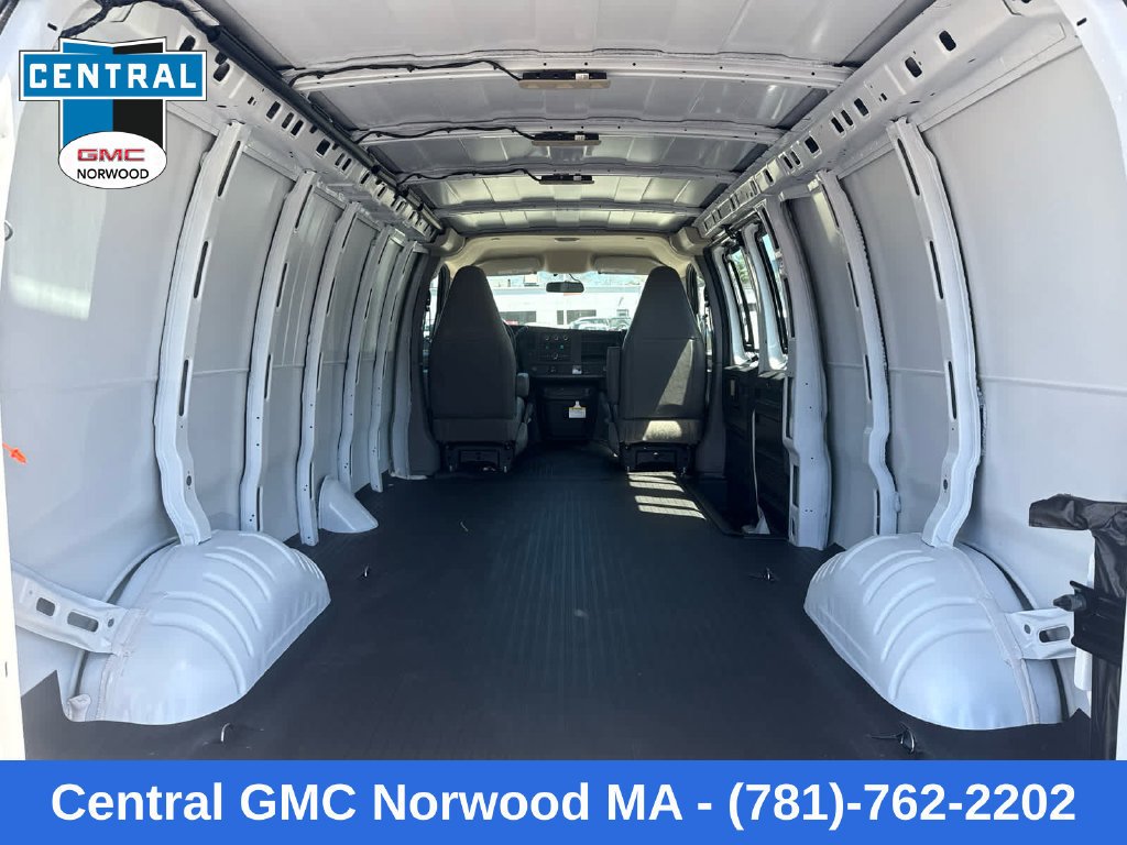 2026 GMC Savana Cargo Work Van - Photo 13