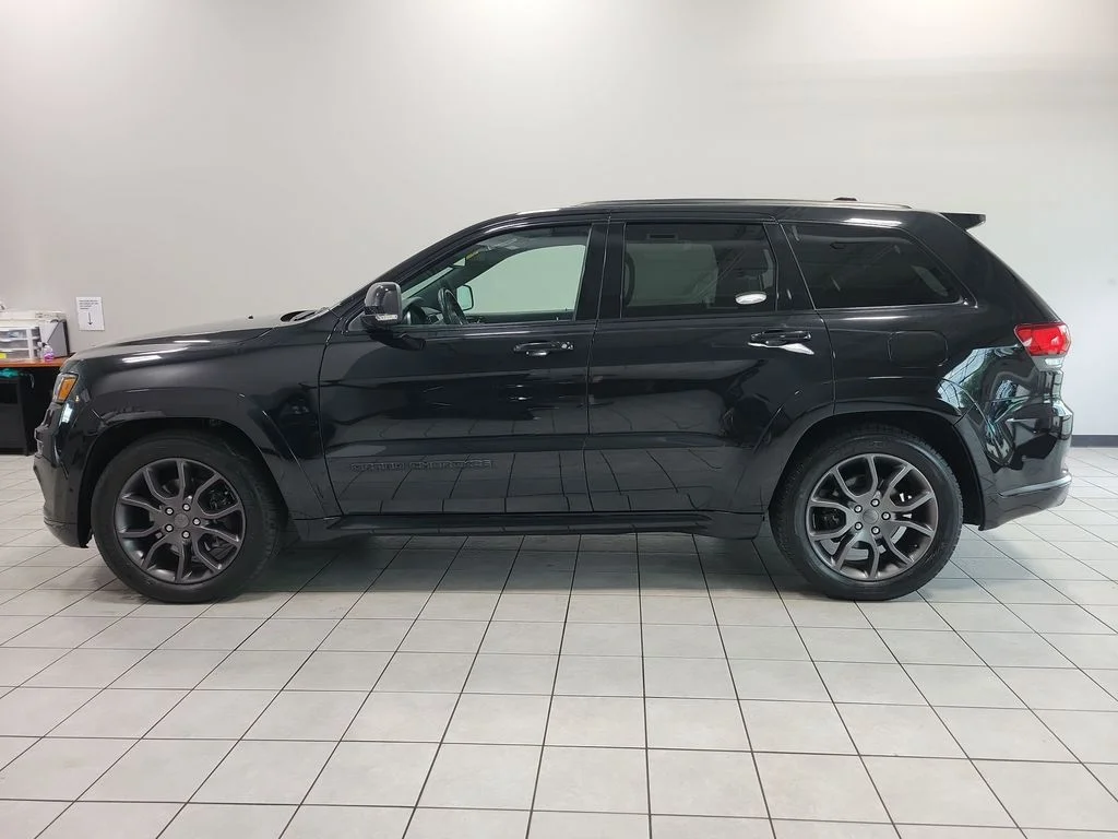 Certified Used 2021 Black Jeep Overland image 4