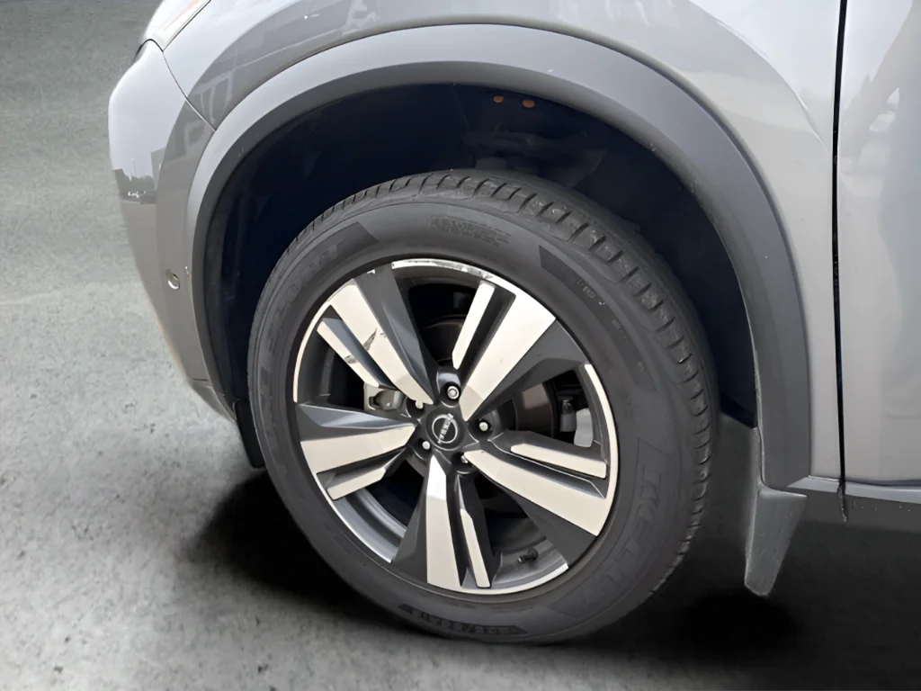 Used 2023 Gray Nissan SL image 25
