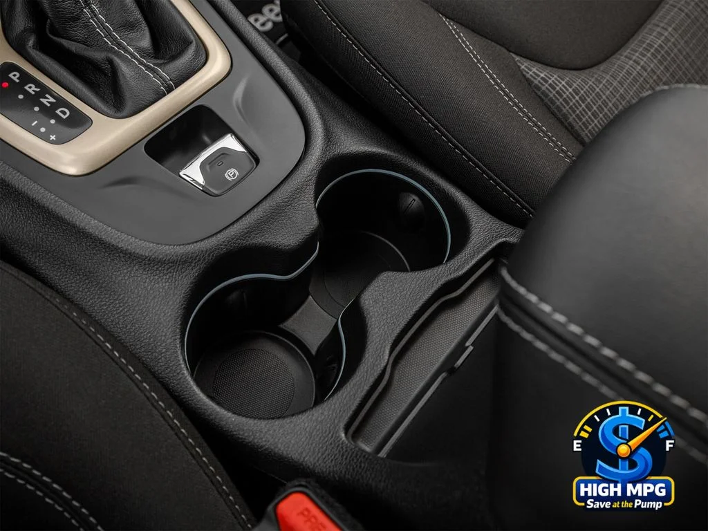 Used 2016 Black Jeep Latitude image 25