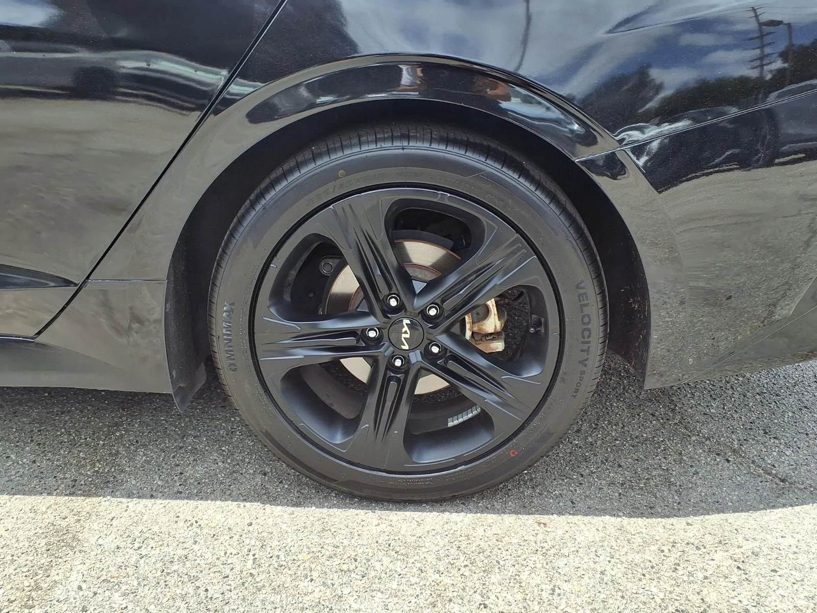 Used 2022 Black Kia GT-Line image 4