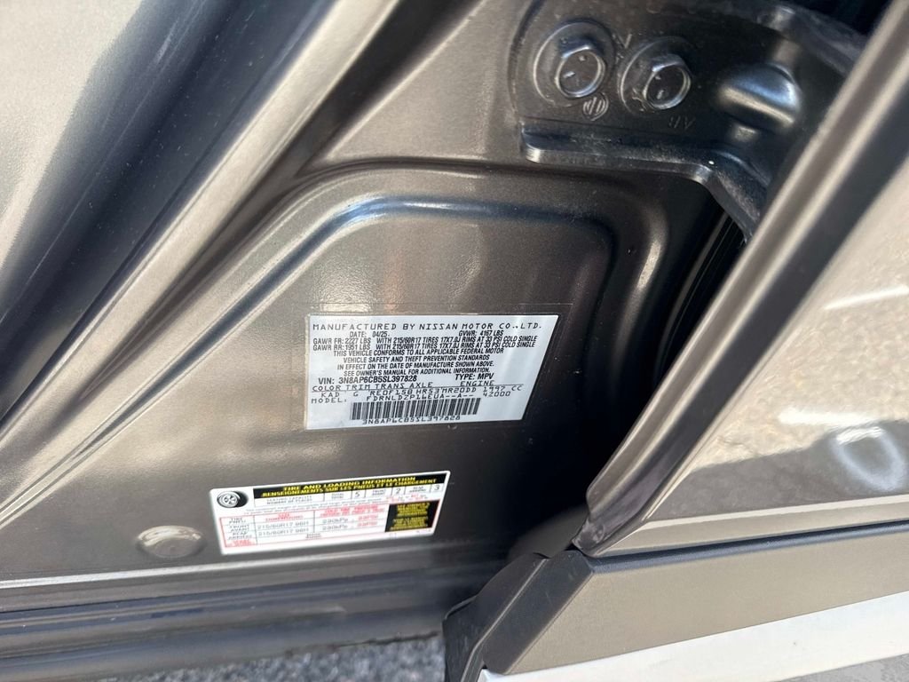Used 2025 Gray Nissan SV image 19