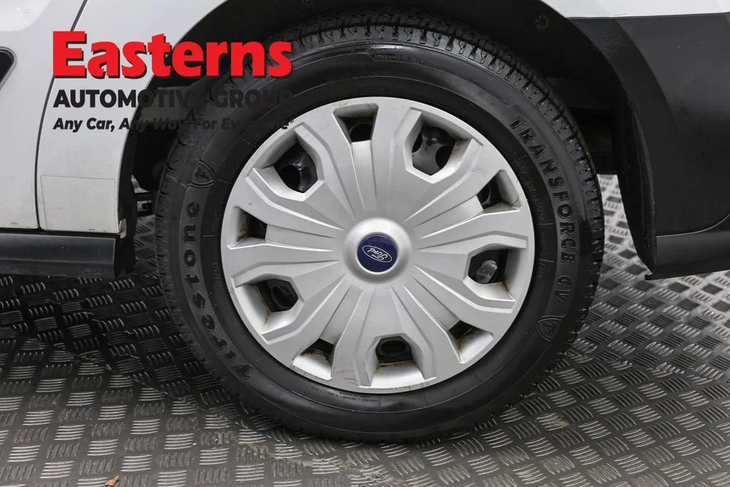 Used 2019 White Ford XL image 33