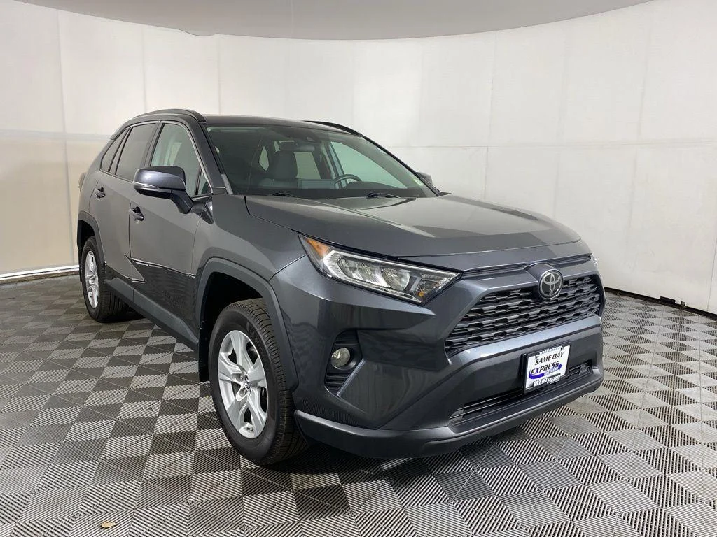 Used 2019 Magnetic Gray Metallic Toyota XLE image 16