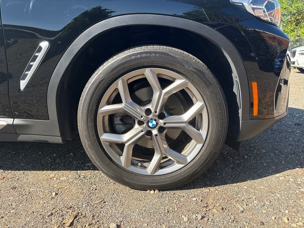Used 2022 Black BMW xDrive30i image 18