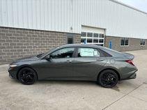 New 2026 Amazon Gray Hyundai SE image 19