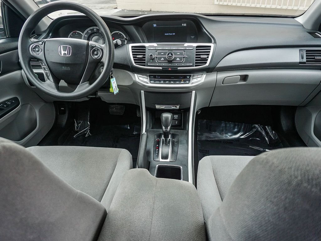 Used 2013  Honda LX image 14
