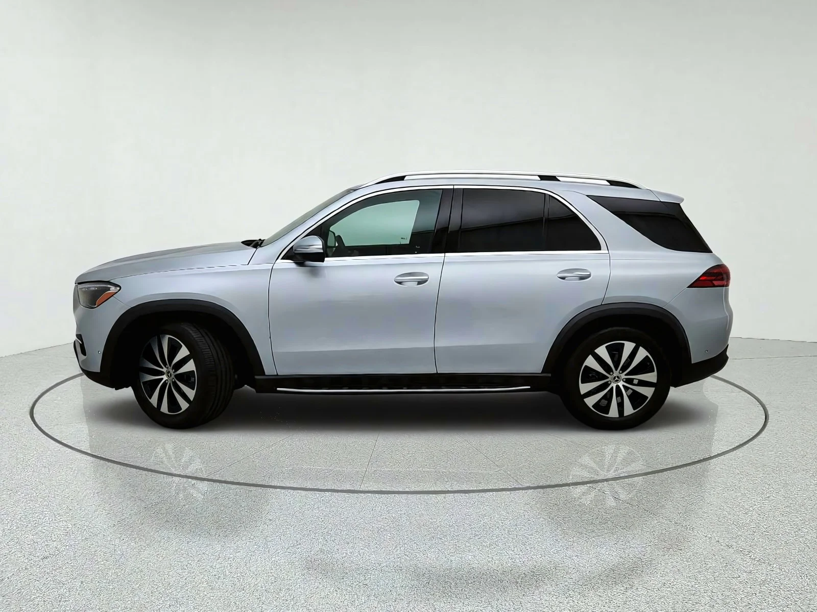 Certified Used 2026 Cirrus Silver Metallic Mercedes-Benz GLE 350 image 14