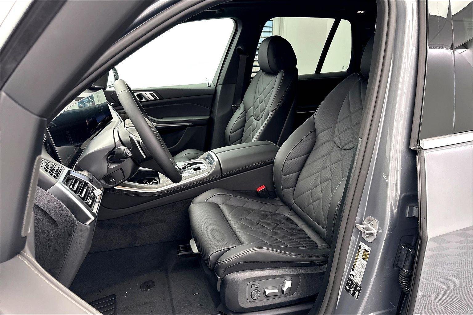 New 2026 Skyscraper Grey Metallic BMW xDrive40i image 28