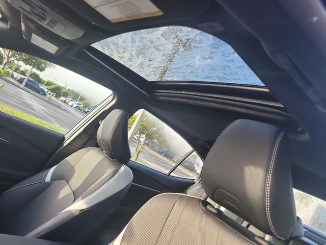Used 2025  Toyota SE image 18