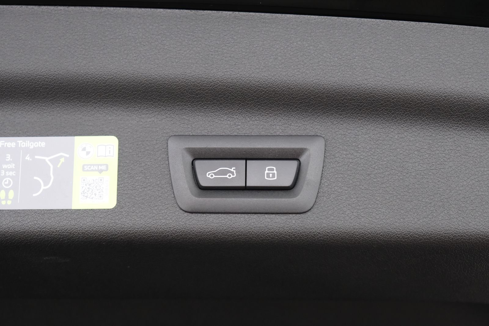 New 2027 Jet Black BMW xDrive28i image 38