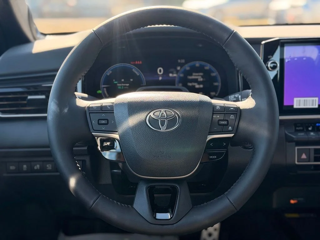 Used 2026  Toyota XSE image 17