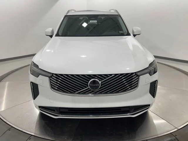 New 2026 Crystal White Volvo Plus image 4