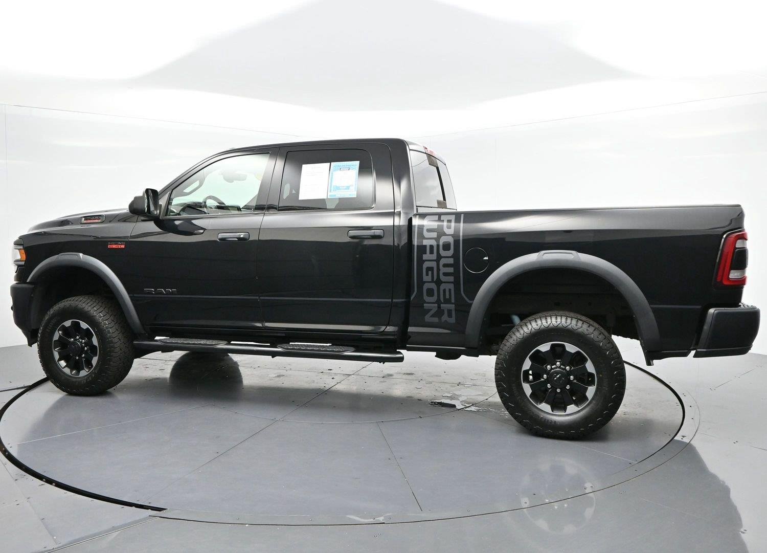 Used 2020 Diamond Black Crystal Pearlcoat Ram Power Wagon image 5