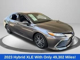 Used 2023 Gray Toyota XLE image 3