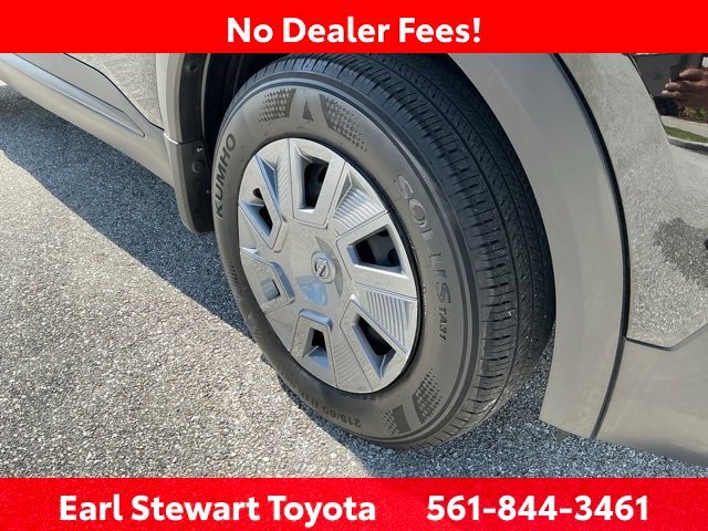 Used 2025 Black Nissan S image 50