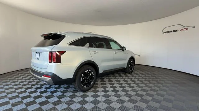 New 2026 Ivory Silver Kia S image 8
