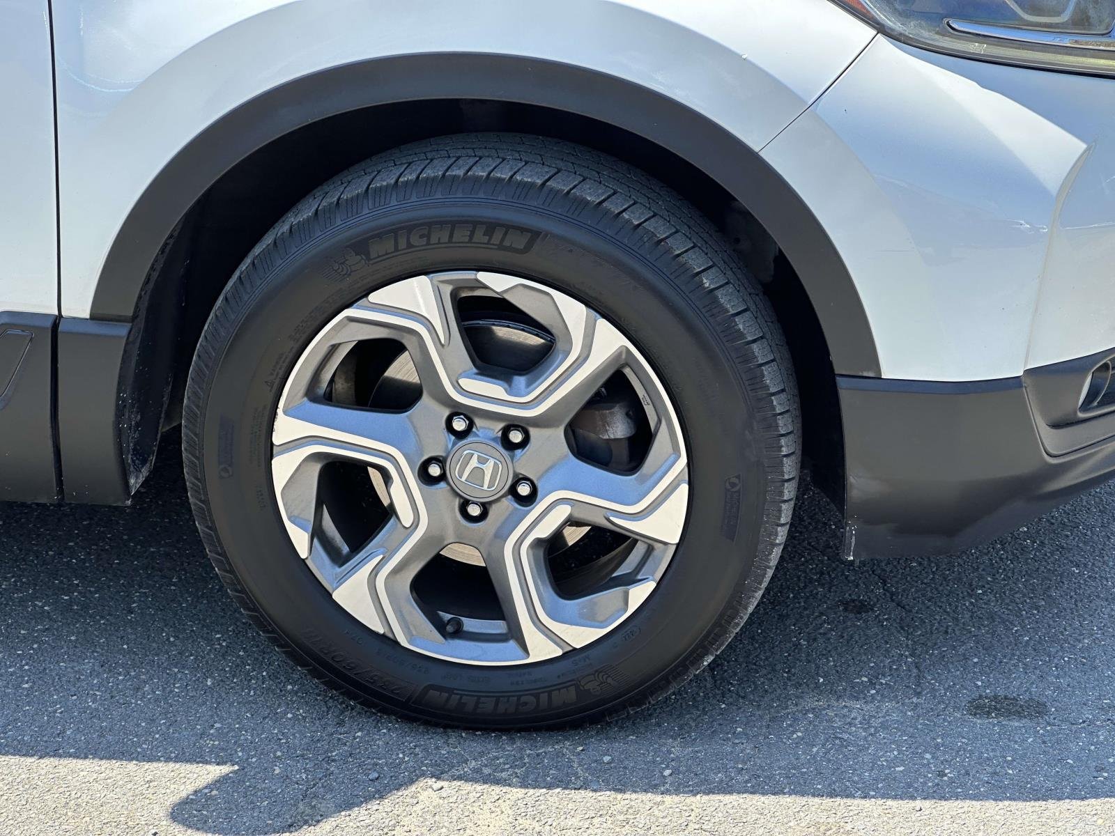 Used 2018  Honda EX image 6