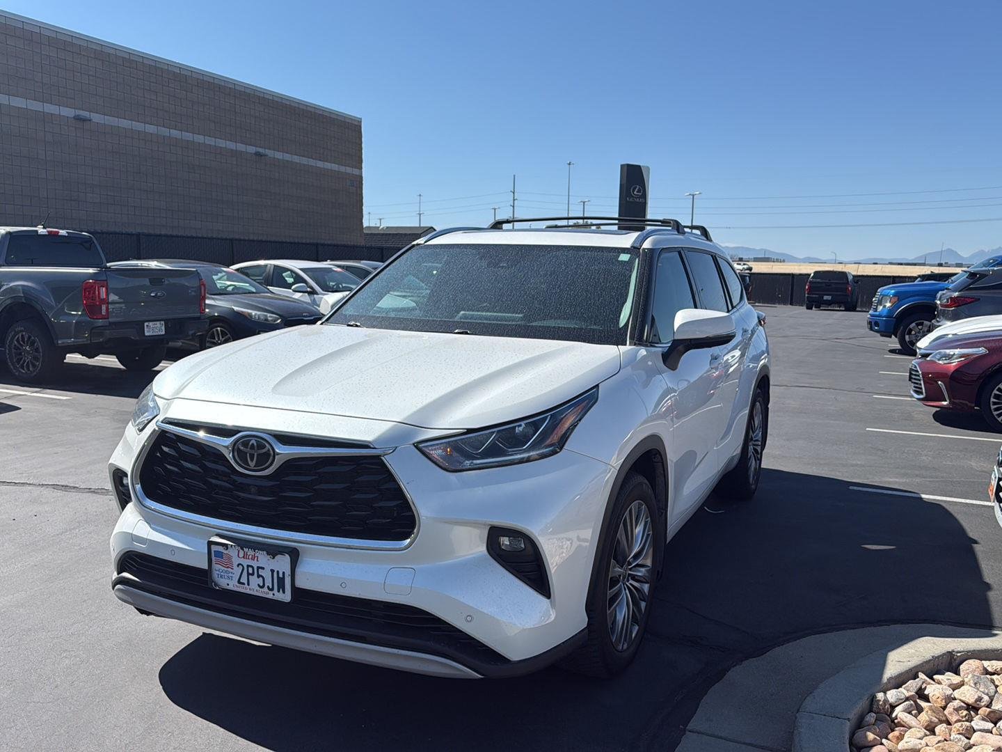 Used 2021 Blizzard Pearl Toyota Platinum image 1
