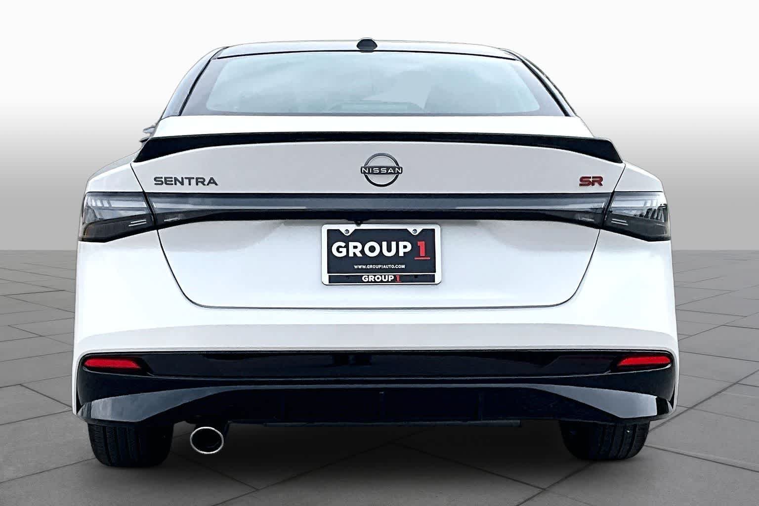 New 2026 Aspen White TriCoat / Super Black Two-tone Nissan SR image 4