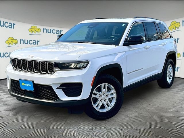 Used 2022 White Jeep Laredo image 12
