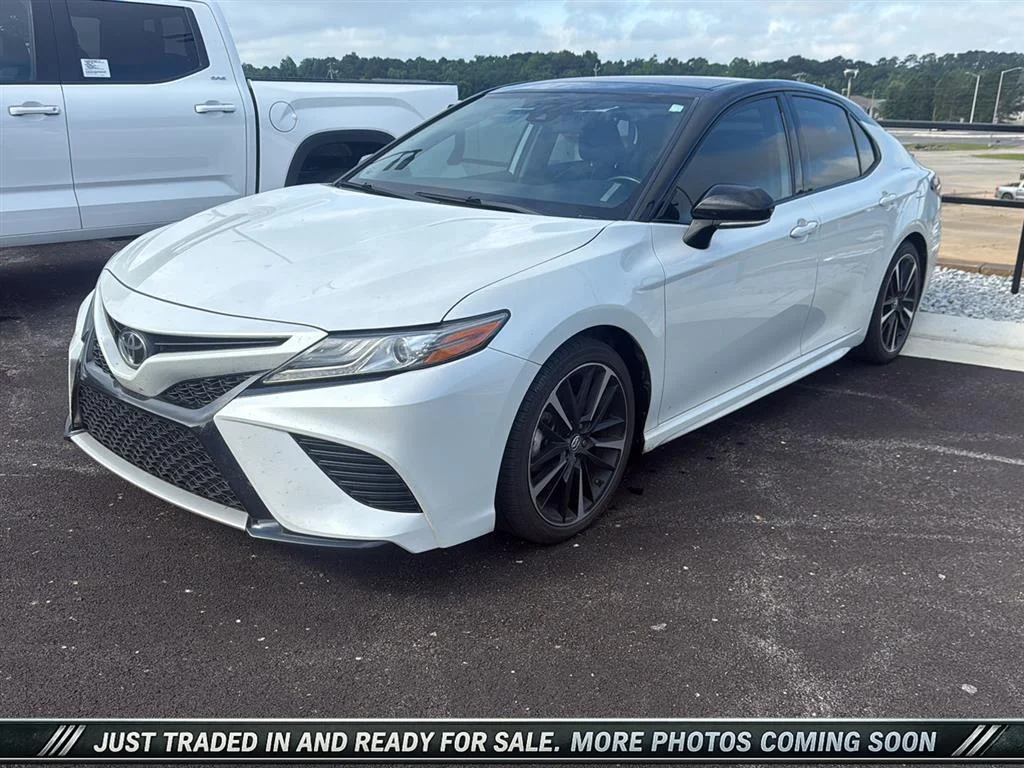 2019 Toyota Camry 2.5 Auto XSE's photo