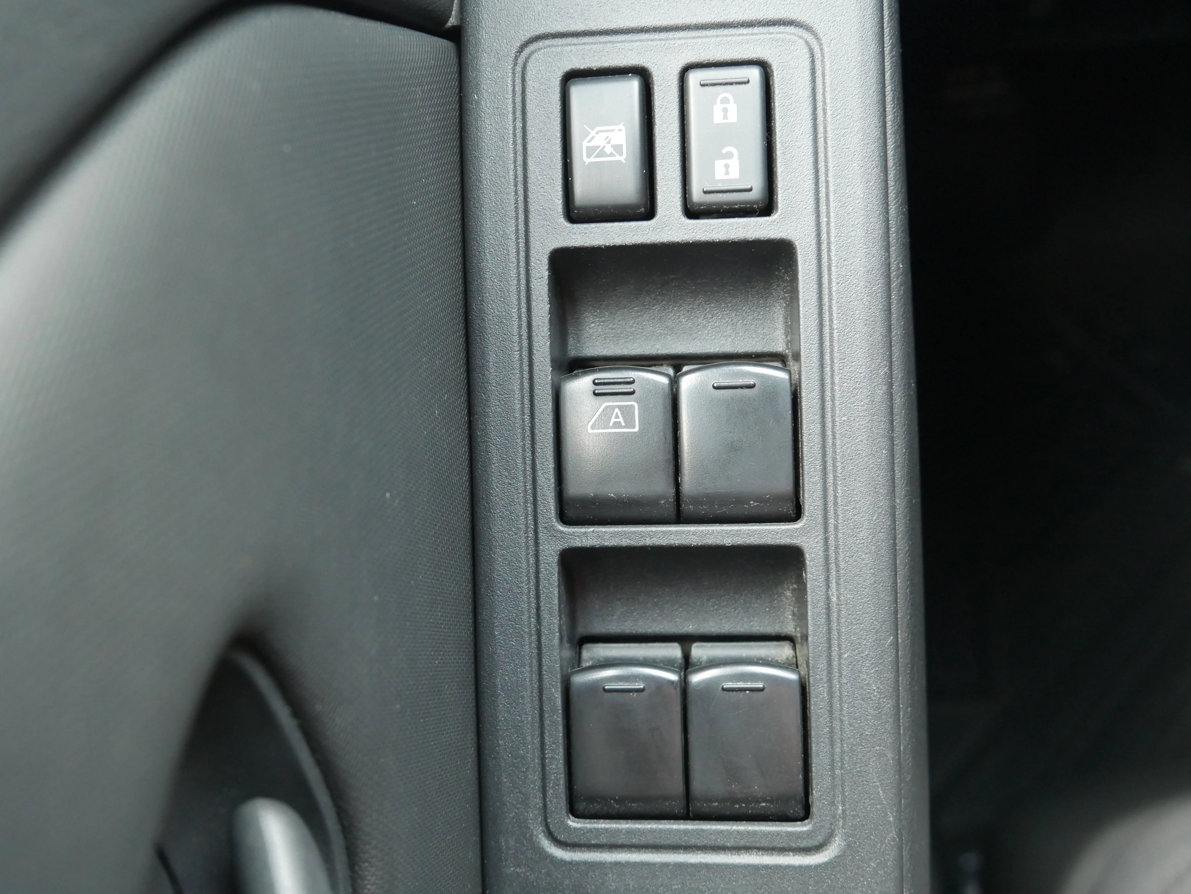 2023 Nissan Frontier S - Photo 27