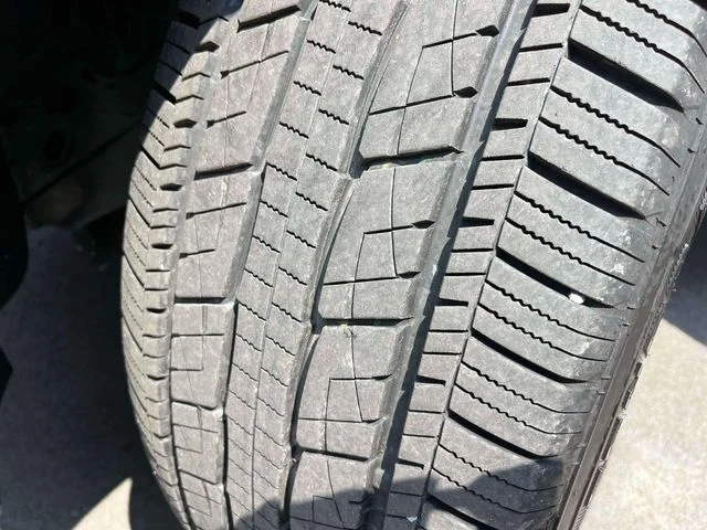 Used 2024 Black Metallic Ford Platinum image 12