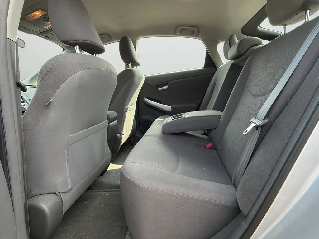 Used 2011 Silver Toyota Two image 27