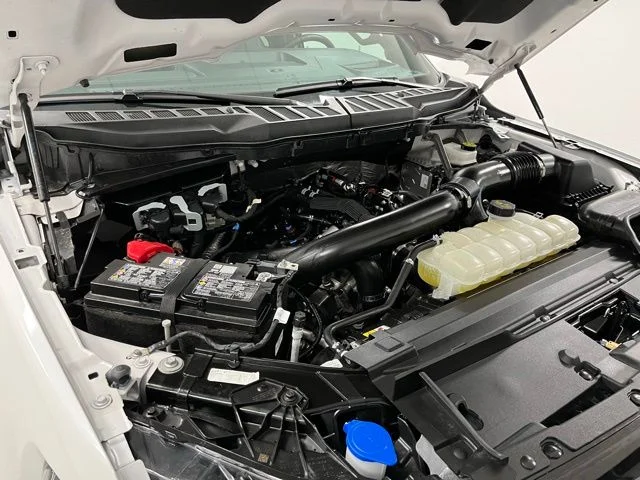 Used 2025 White Ford Lariat image 61