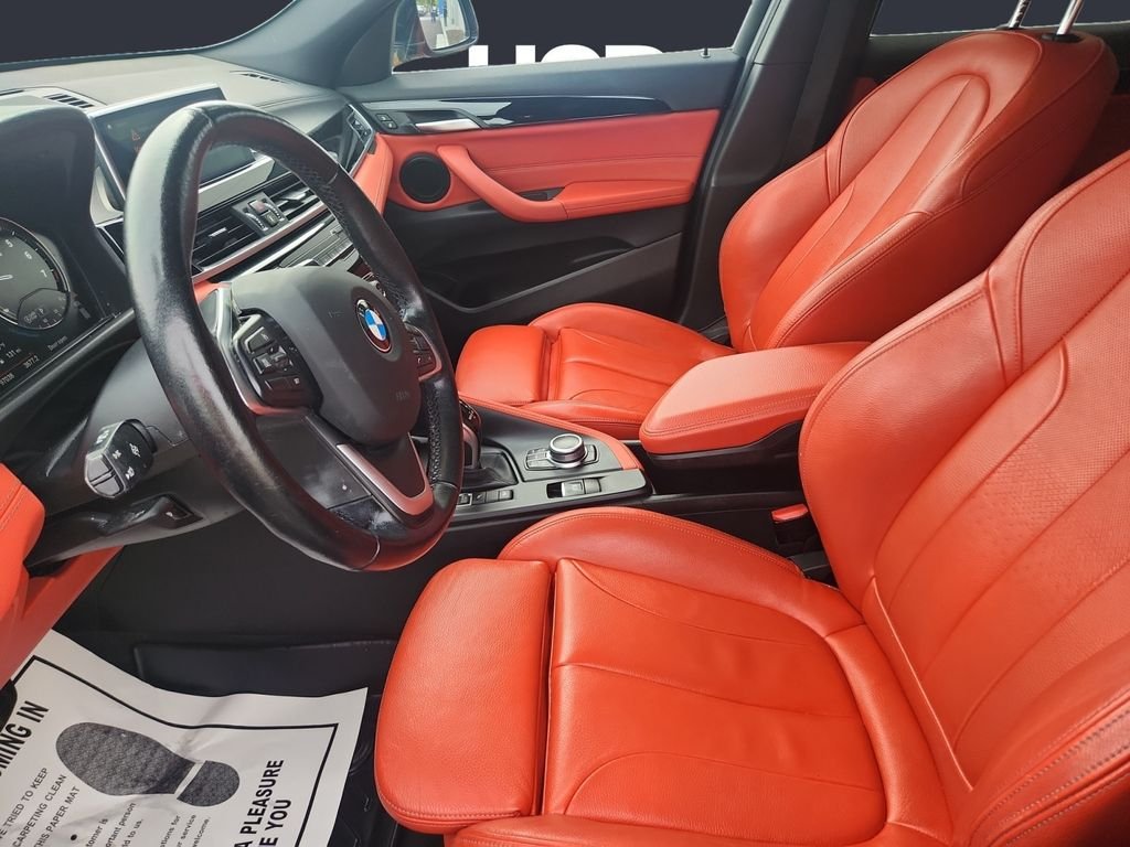 Used 2020 Black Sapphire Metallic BMW xDrive28i image 9