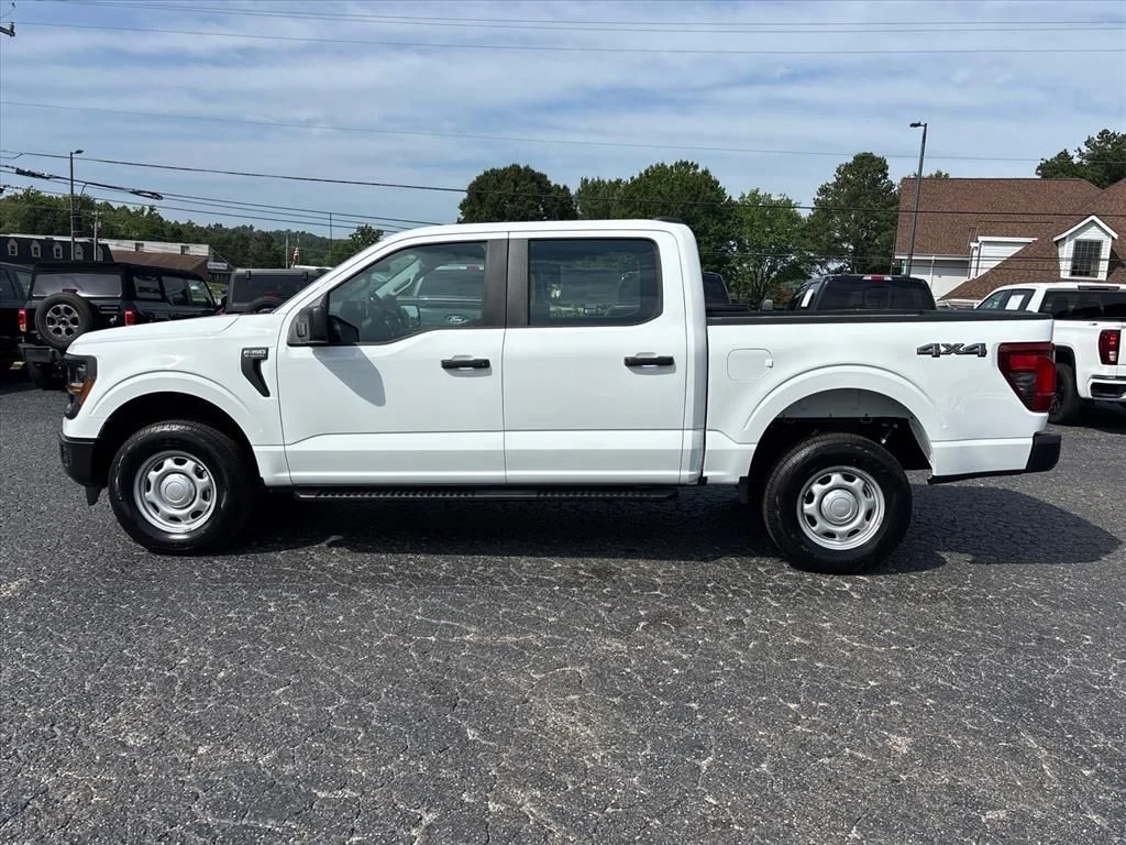 New 2026 Oxford White Ford XL image 4