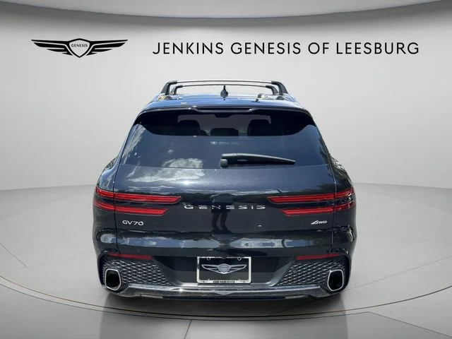 Used 2023 Black Genesis 2.5T image 7