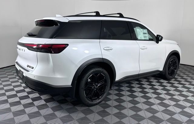 Certified Used 2026 White INFINITI SPORT image 7