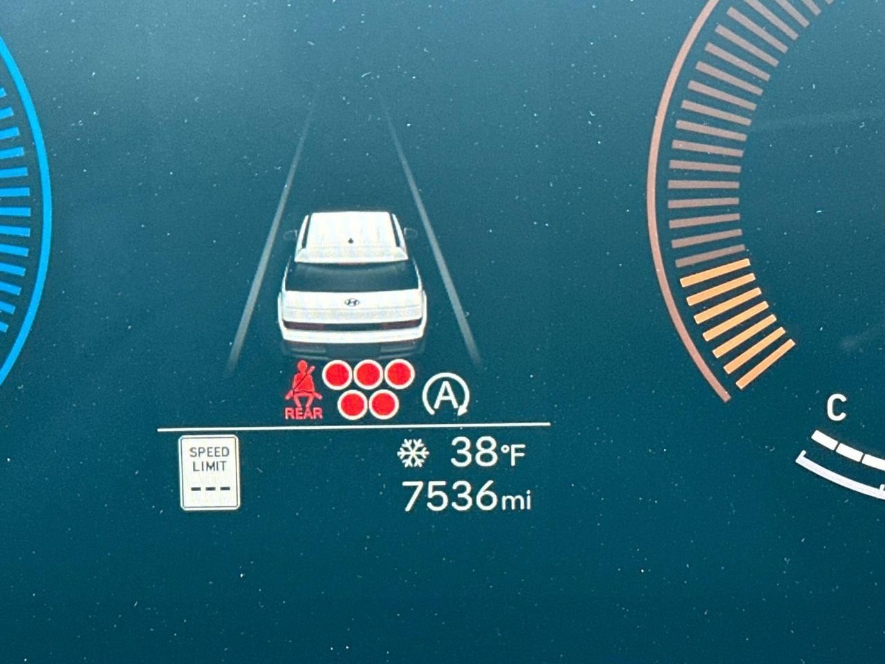 2025 Hyundai Santa Fe SEL - Photo 18