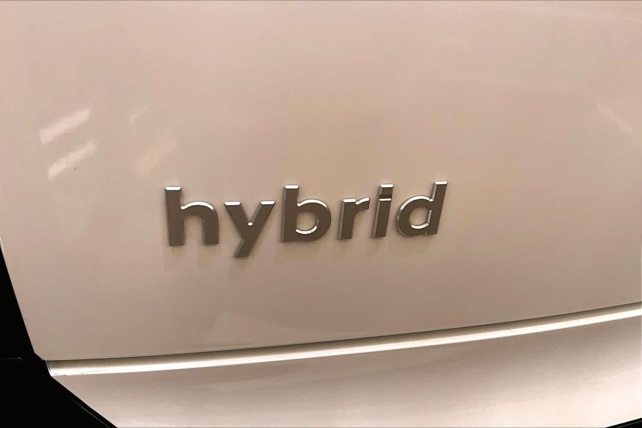 New 2026 Creamy White Pearl Hyundai Limited image 15