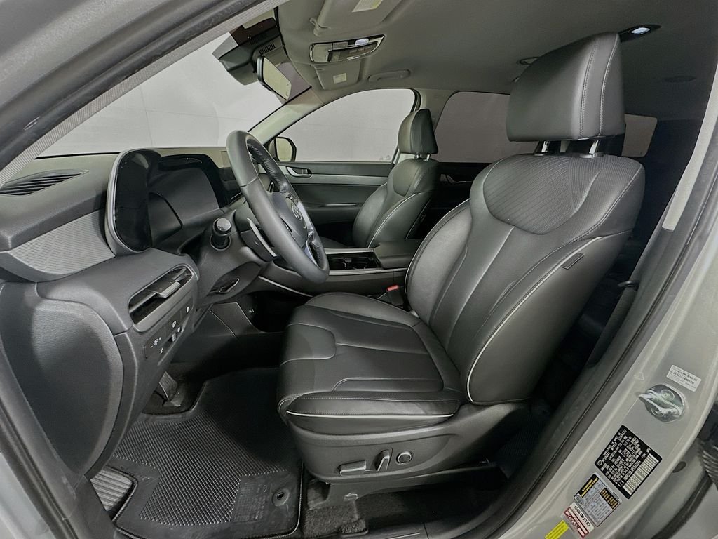 Used 2023 Silver Hyundai SEL image 21