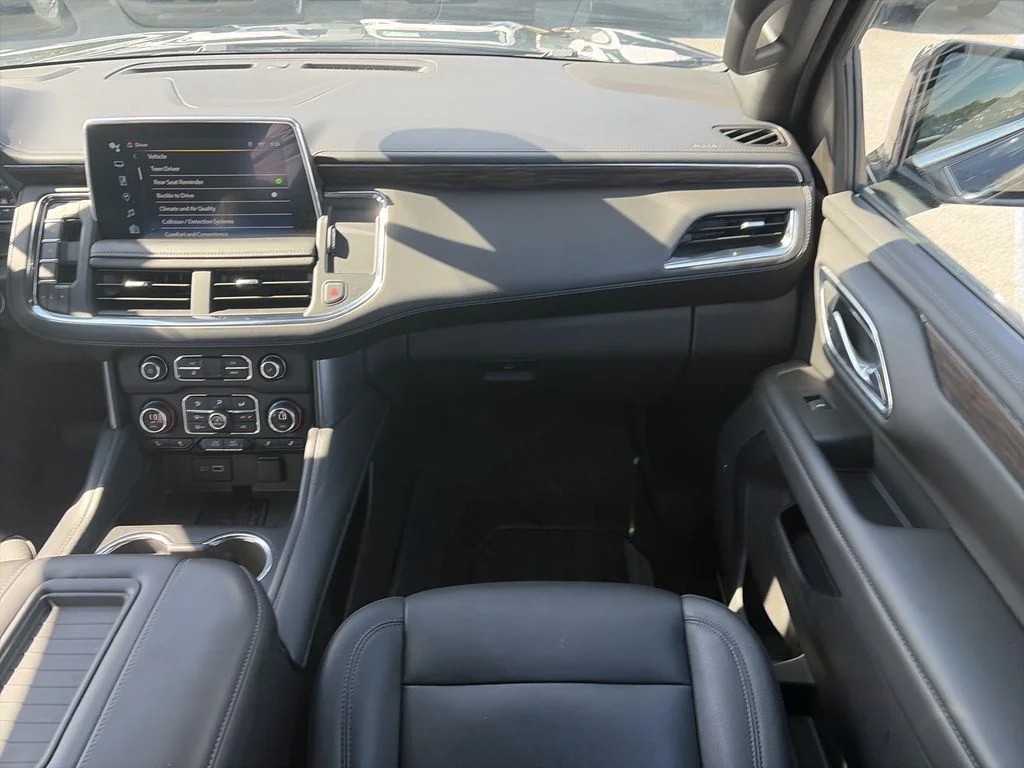 Used 2023 Gray Chevrolet LT image 17