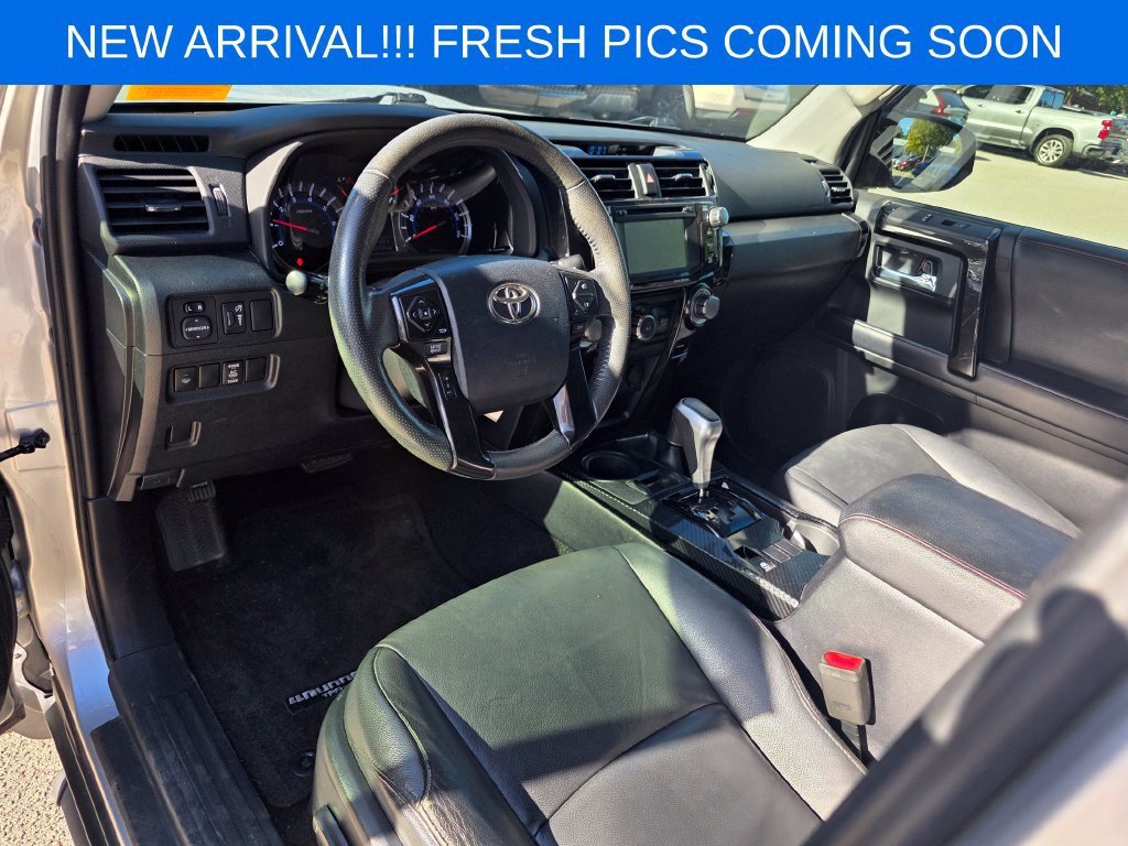 Used 2019  Toyota SR5 image 8