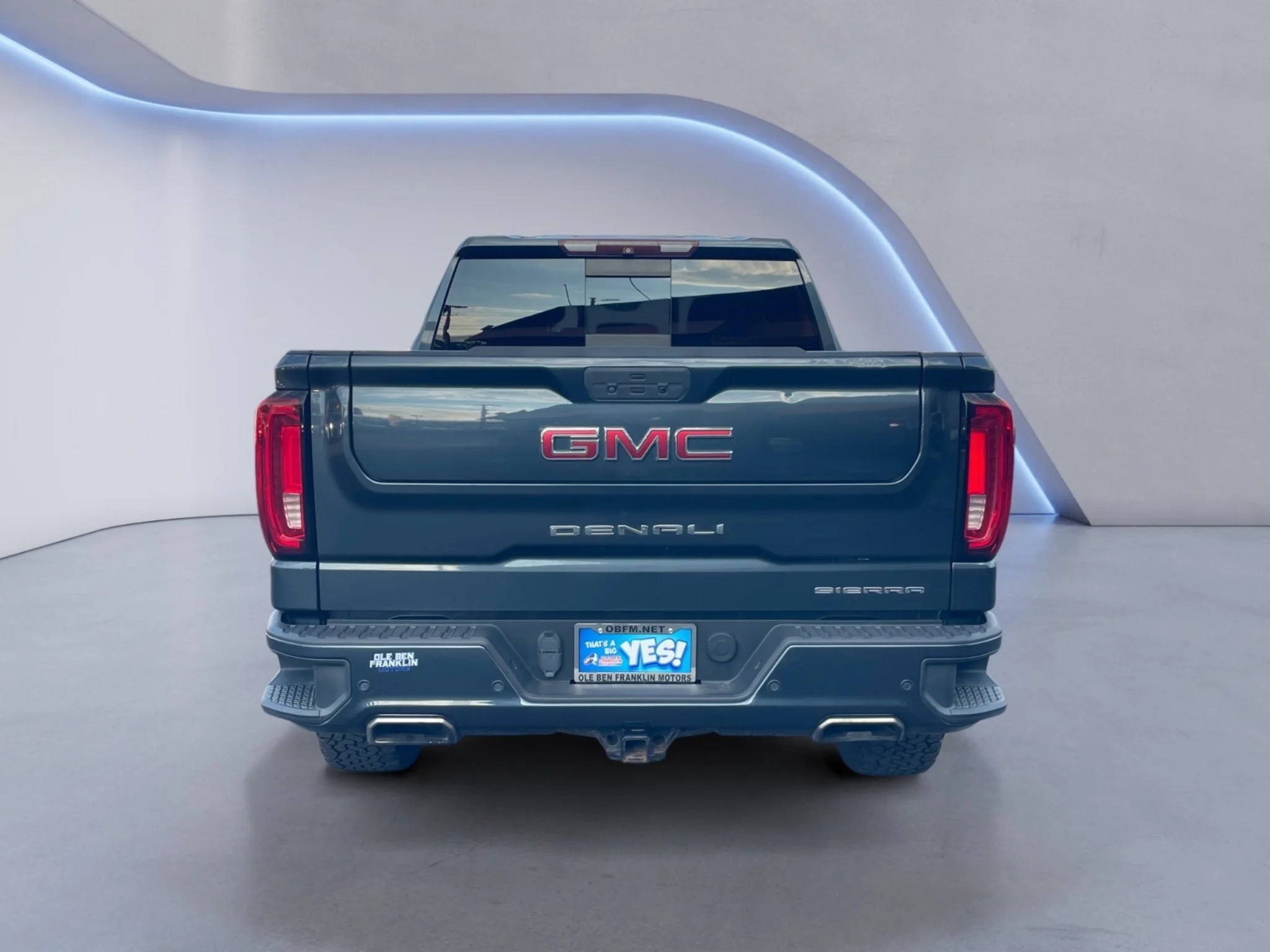 Used 2019 Dark Sky Metallic GMC Denali image 6