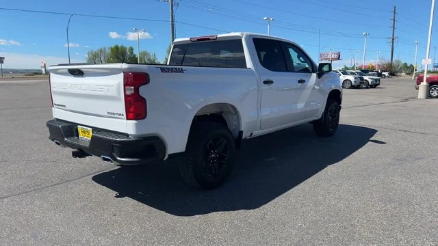 Used 2025 White Chevrolet Custom Trail Boss image 8