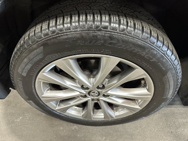 Used 2016 Barcelona Red Metallic Toyota Limited image 23