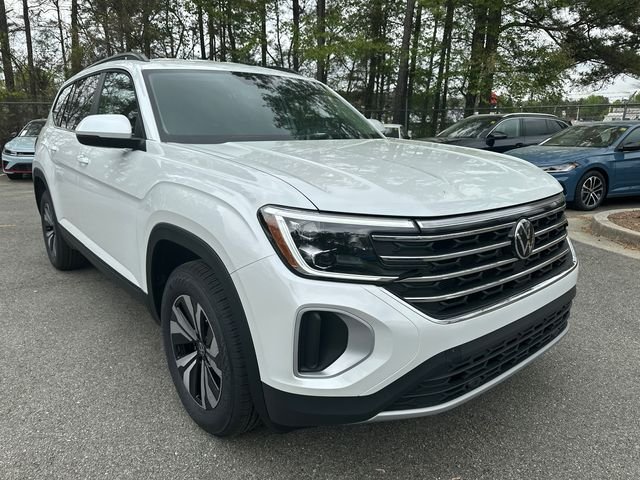 New 2026 White/off-white Volkswagen 2.0T SE image 3