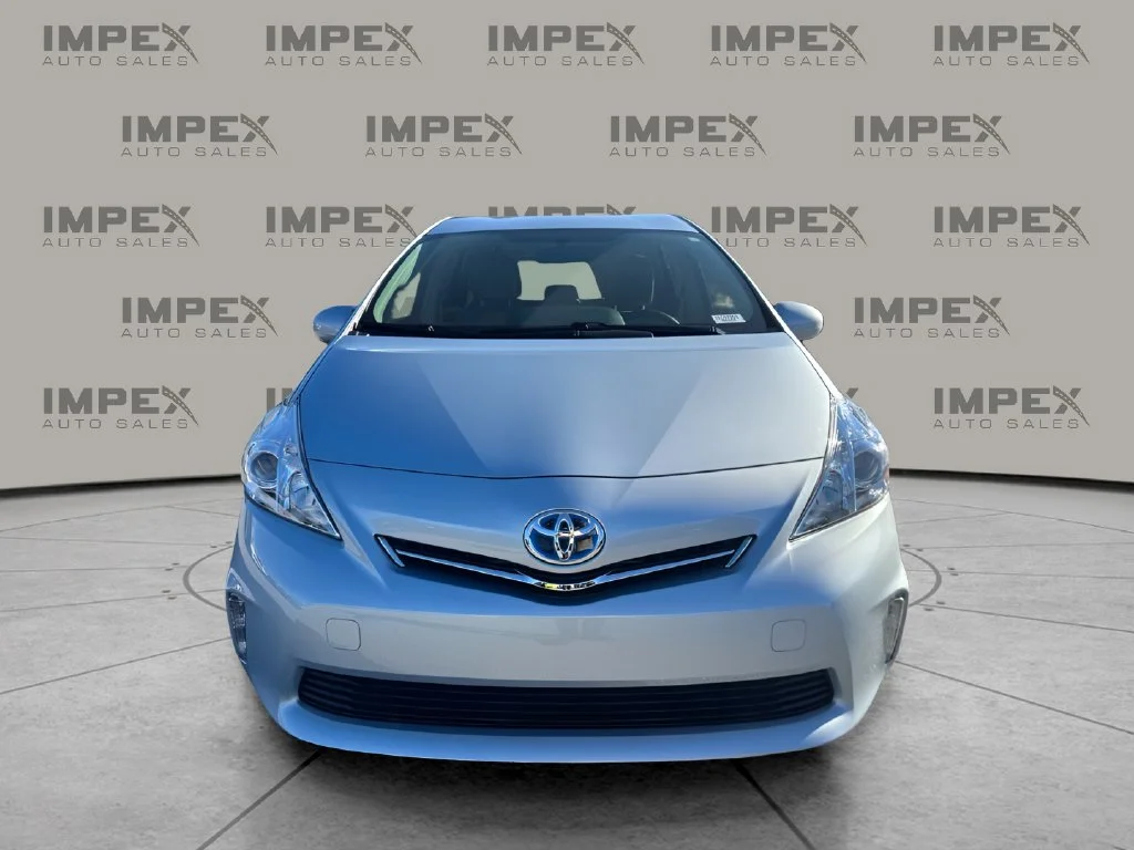 Used 2013 Blue Toyota Two image 8