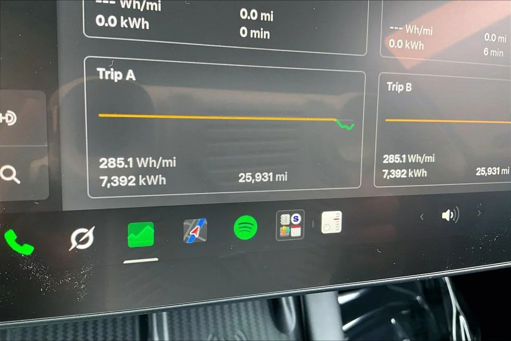Used 2023  Tesla Performance image 13