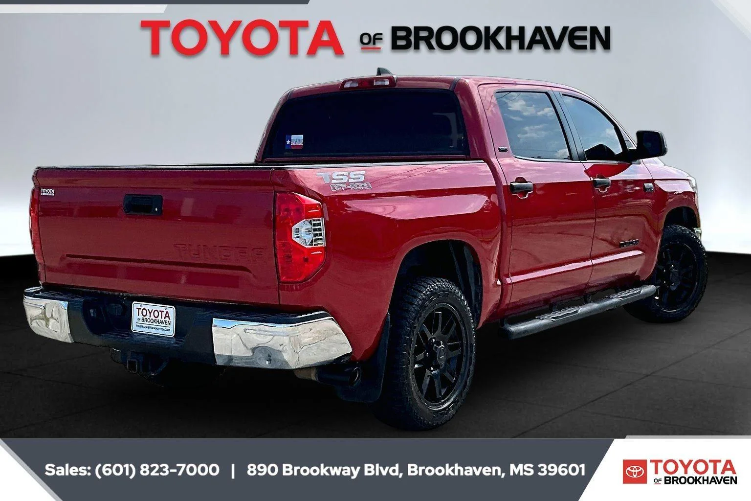 Used 2021 Barcelona Red Metallic Toyota SR5 image 11