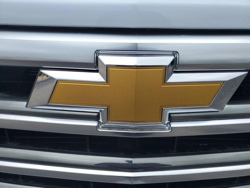 New 2026 Polar White Tricoat Chevrolet High Country image 37
