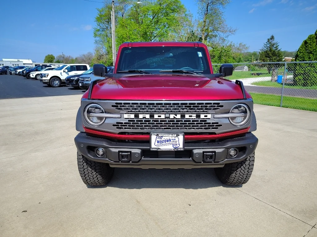 New 2026 Ruby Red Metallic Tinted Clearcoat Ford Badlands® image 10